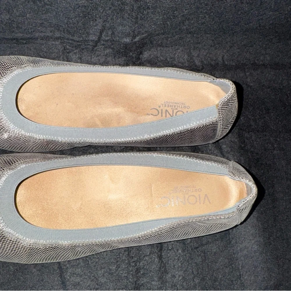 Vionic allora silver